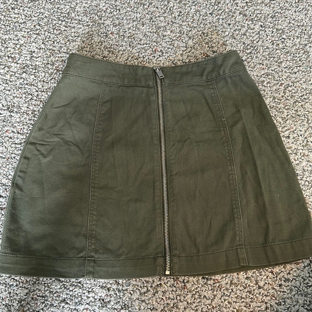 H&M khaki green skirt